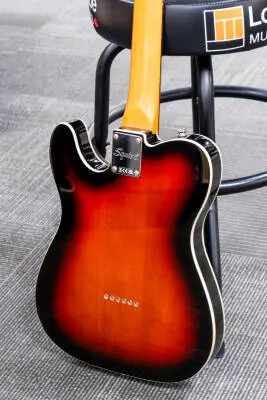 Squier - FSR Classic Vibe '60s Custom Esquire Electric Guitar - 3-Colour Sunburst 2